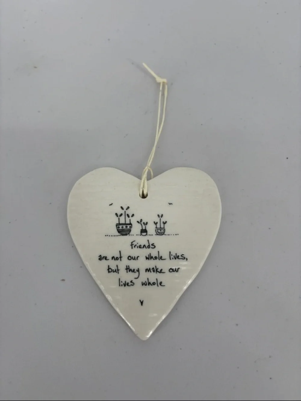 🐯 White Heart Hanging Plaque with Friendship Quote